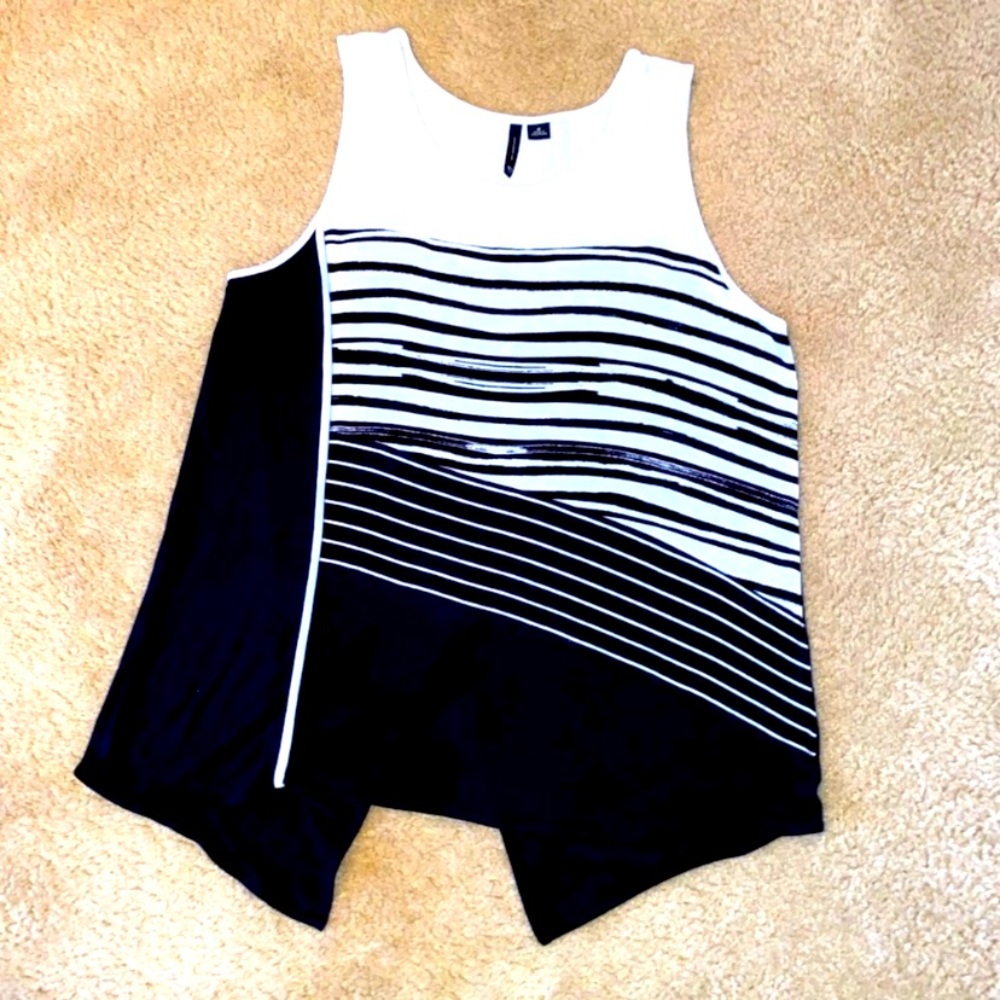 ▪️New Directions Split Back Top▪️